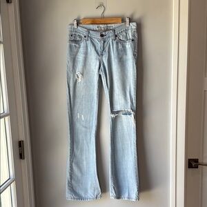 Abercrombie & Fitch Light Blue Distressed Women Jeans